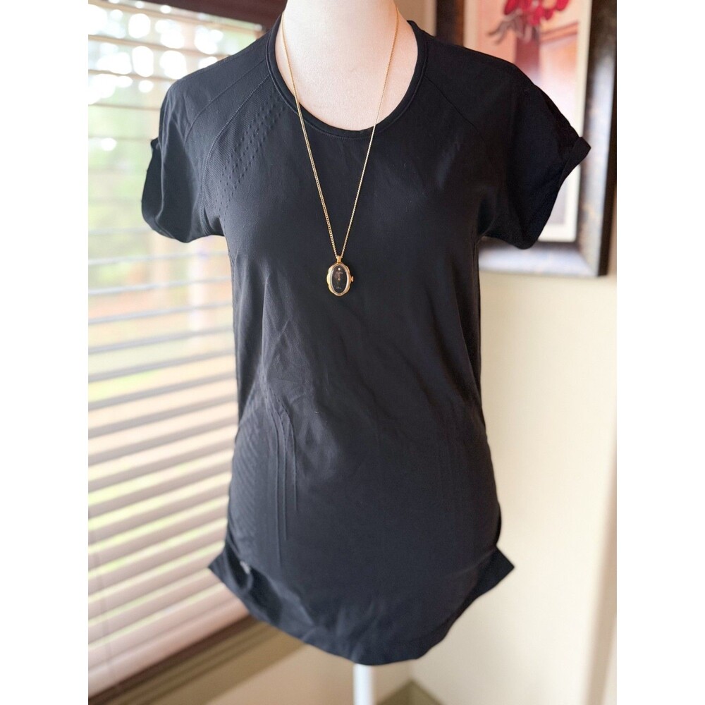 Athleta Speedlight Seamless top size mediim